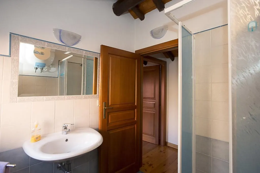 Alojamento de Acomodação e Pequeno-almoço B&B La Casa Di Carta Quartu SantʼElena