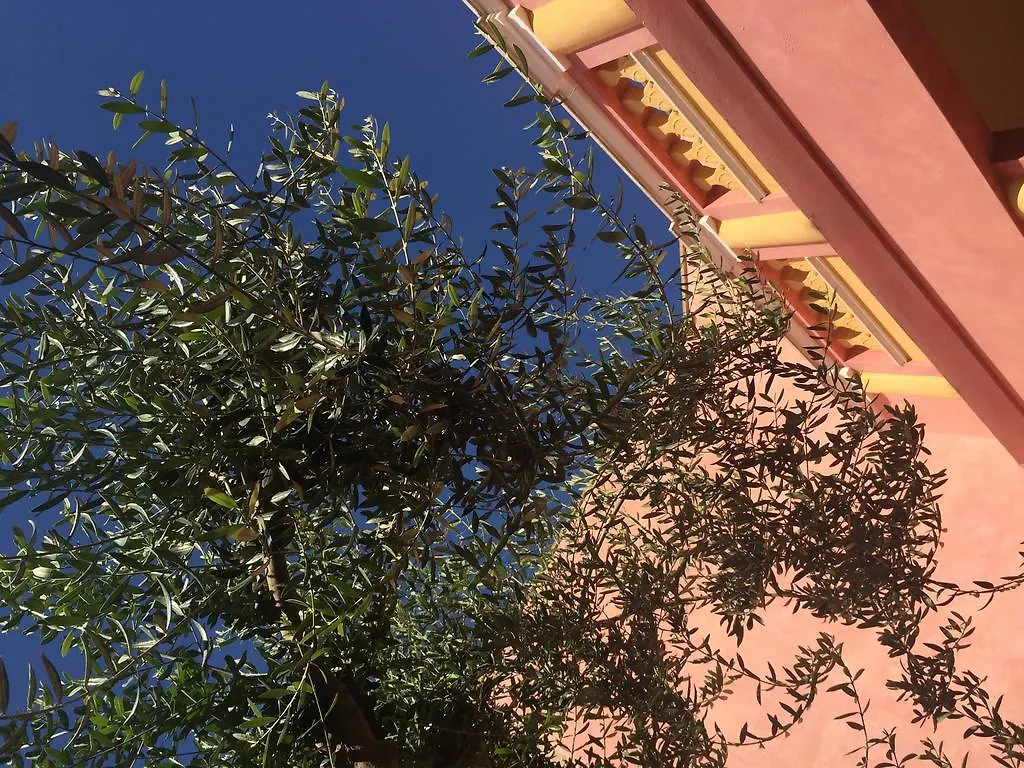 B&B La Casa Di Carta Quartu SantʼElena Alojamento de Acomodação e Pequeno-almoço