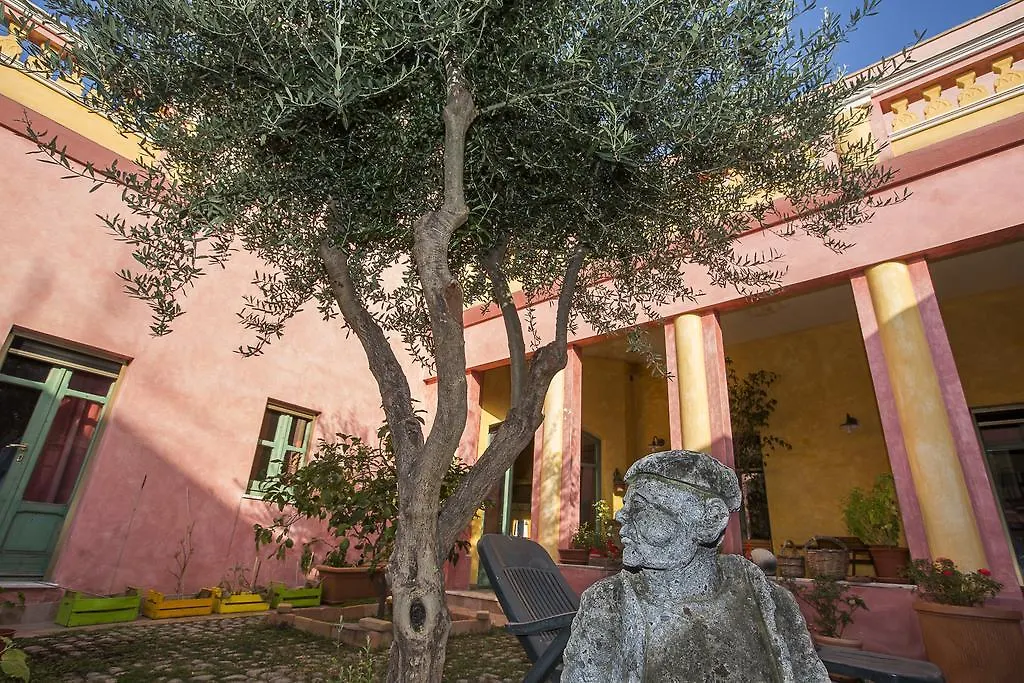 B&B La Casa Di Carta Quartu SantʼElena
